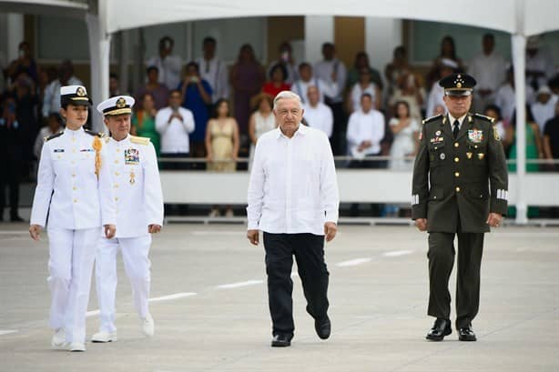 Conmemora AMLO el 110 aniversario de la defensa del puerto de Veracruz