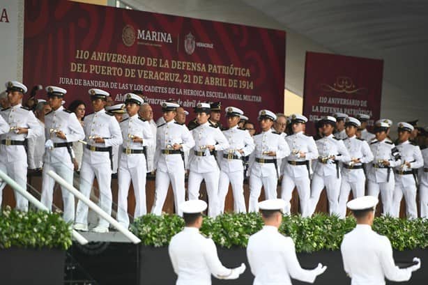 Conmemora AMLO el 110 aniversario de la defensa del puerto de Veracruz