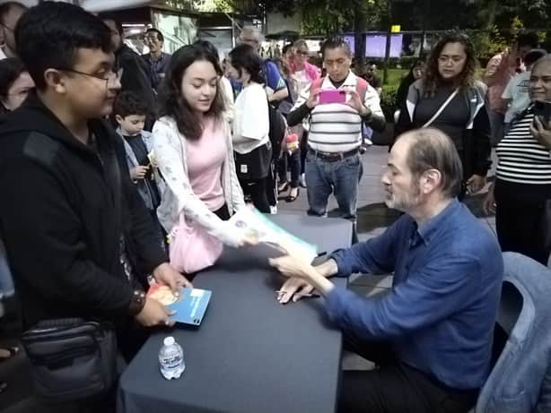 Juan Villoro cautiva a Xalapa durante la Feria del Libro