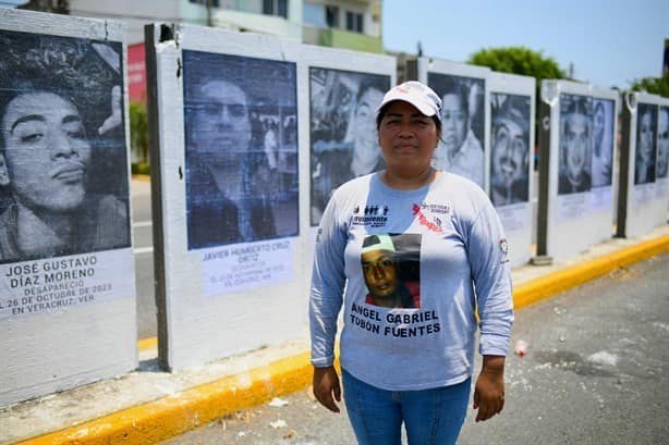 Colocan fotografías de desaparecidos en avenida Cuauhtémoc, en Veracruz| VIDEO