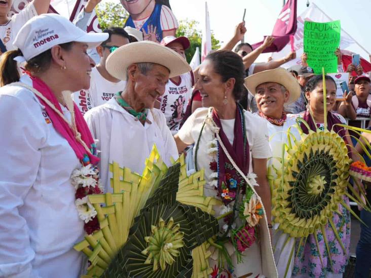 Se fortalecerá a pueblos originarios, asegura Claudia Sheinbaum desde Papantla