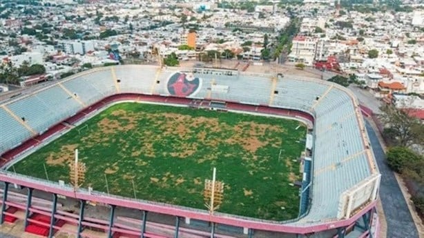 Así luce la rehabilitación del campo del Estadio Luis Pirata Fuente en Veracruz