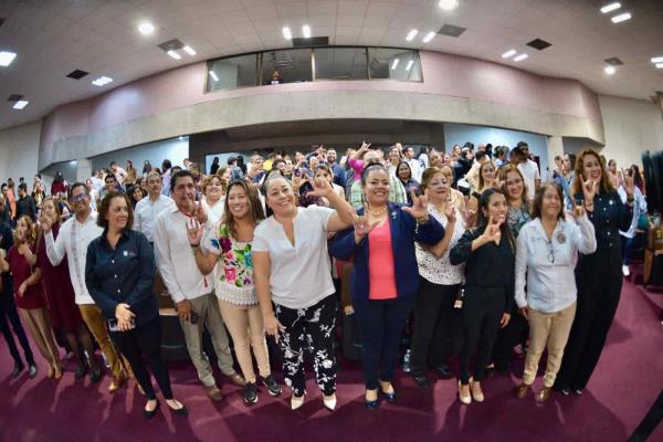Presentan en el Congreso el Himno a Telesecundaria en Lengua de Señas Mexicana