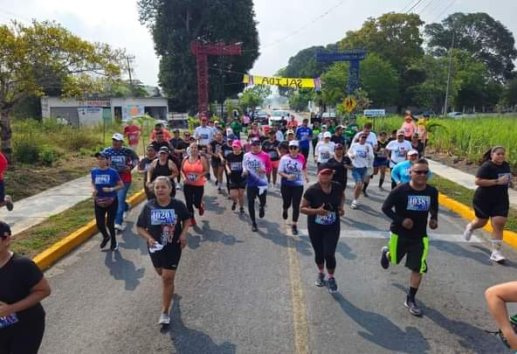 Realizan carrera "Super Kids" en el Jardín de Niños Enrique Laubscher en Cempoala