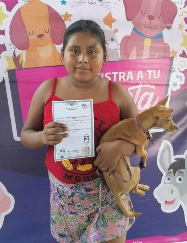 Registran a sus mascotas en Úrsulo Galván, Veracruz