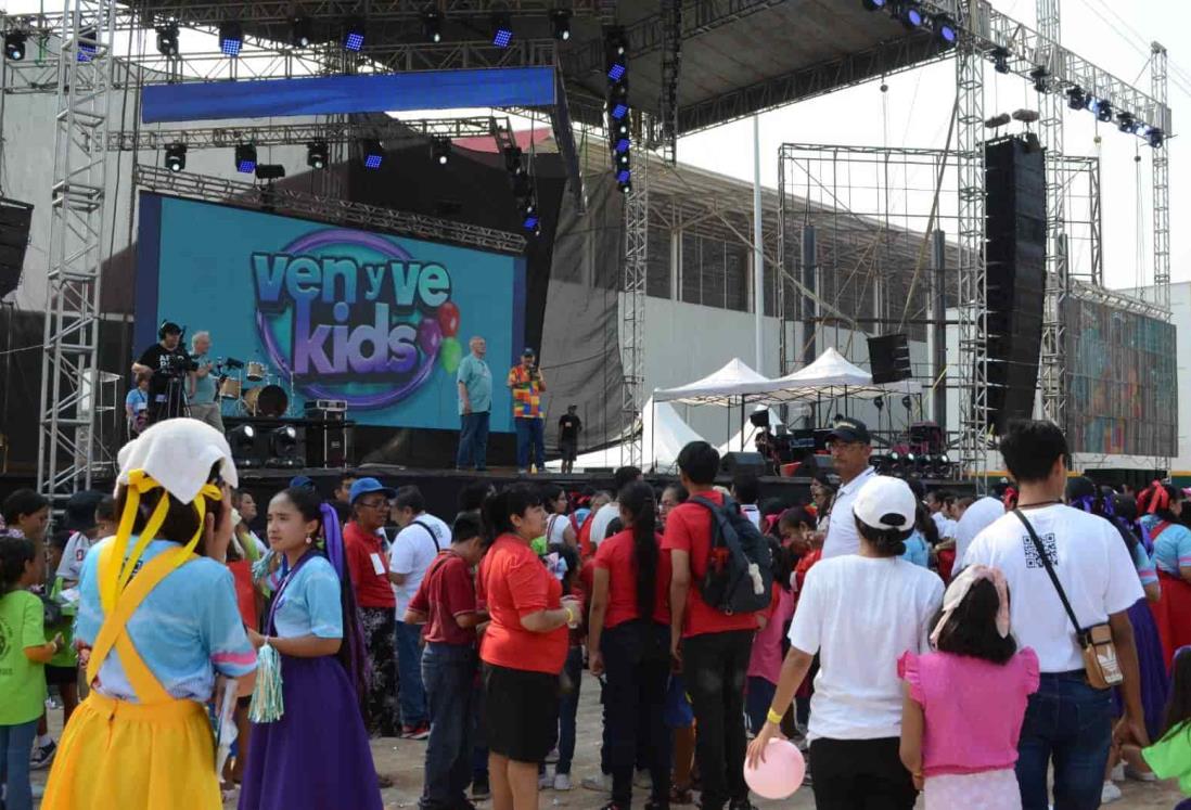 Realizan evento cristiano "Ven y Ve" para niños en el estadio de Béisbol Beto Ávila
