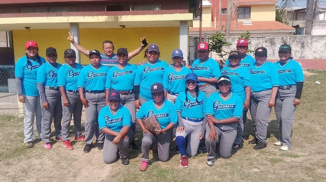 Guerreras y Bandidas abren con palizas en el softbol Intercolonias