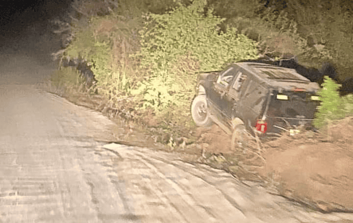 Camioneta se sale de la carretera en Paso de Ovejas: No hubo heridos