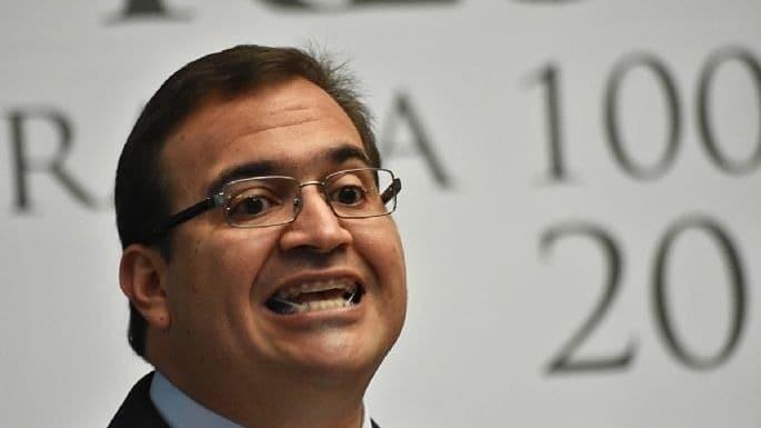 Javier Duarte el más nombrado en el primer debate veracruzano