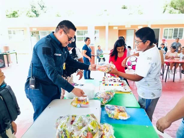 Con juegos, dulces y piñatas, celebran el Día del Niño en Mendoza