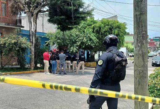 Ataque armado en Xalapa; violento asalto deja un muerto y un herido