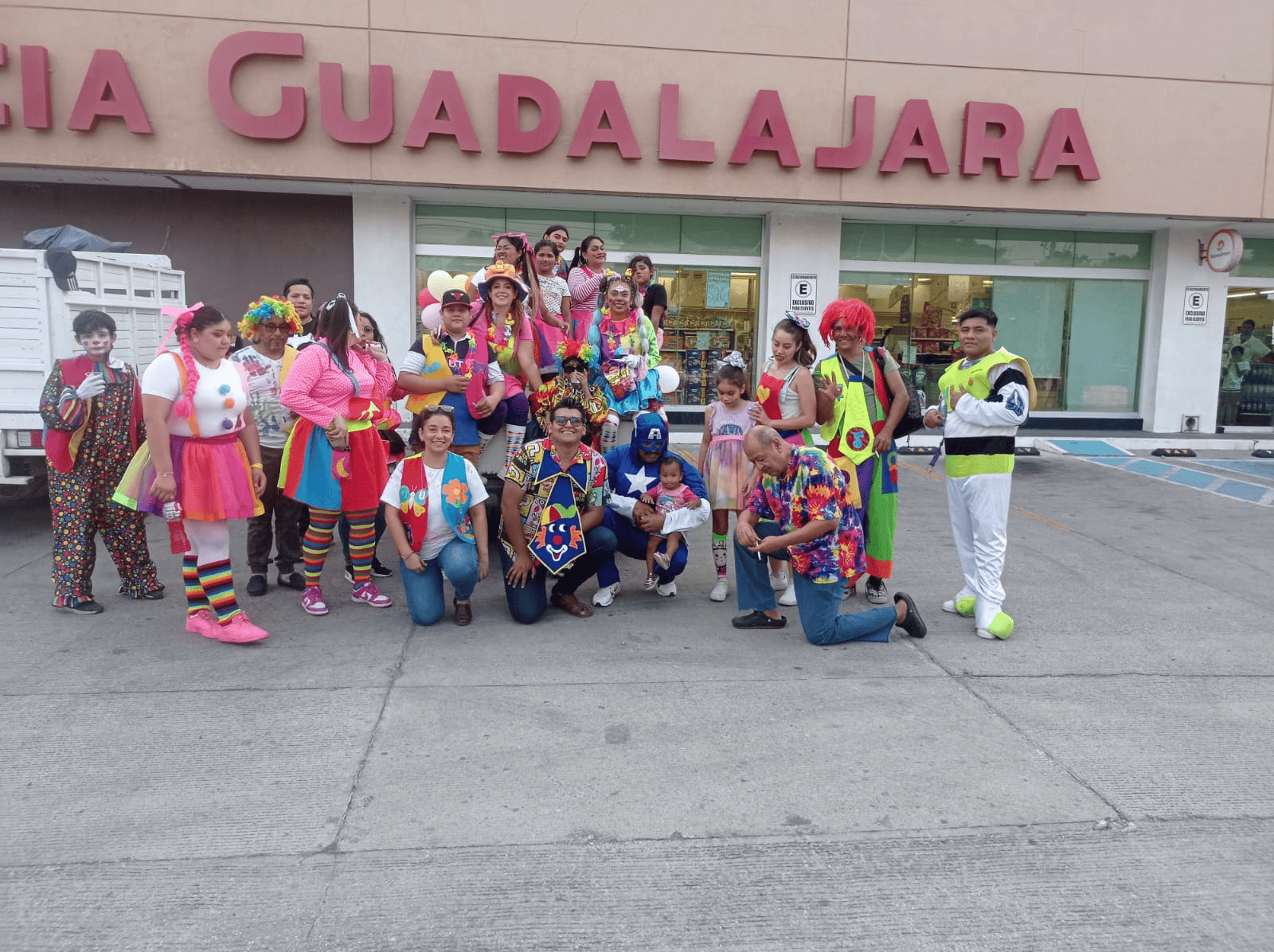 Caravana de juguetes recorre Veracruz en Día del Niño