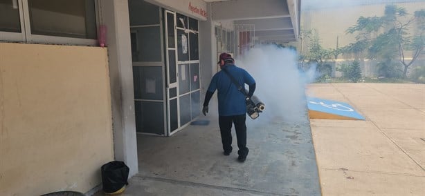 Esta acción se llevó a cabo para prevenir casos de dengue en secundaria de Coatzacoalcos