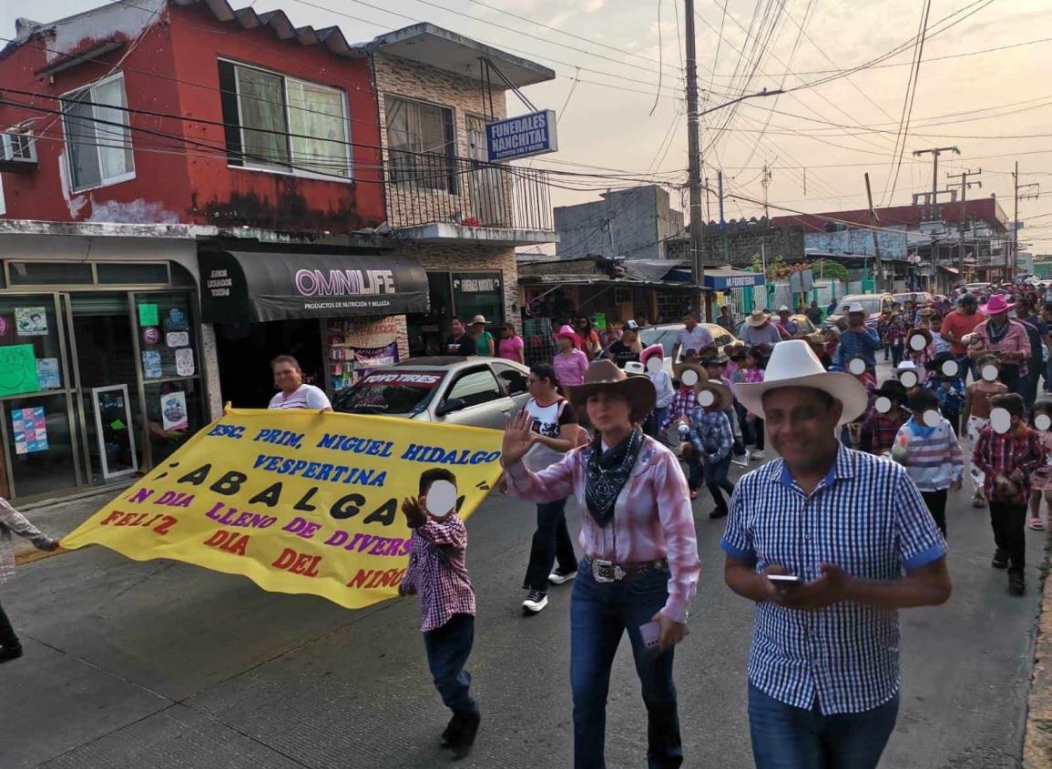 Así celebraron el Día del Niño casi 100 alumnos de primaria de Nanchital