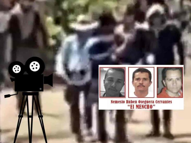 ¿Captaron en video a El Mencho, del CJNG, paseando con sicarios en la calle? (*Video)