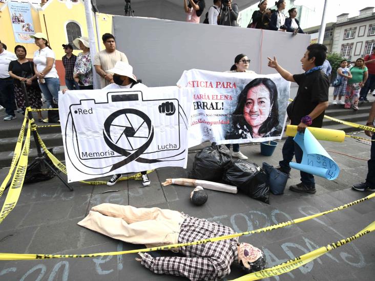 ¿Dónde está la justicia para periodistas asesinados en Veracruz?, reclama hija de Elena Ferral