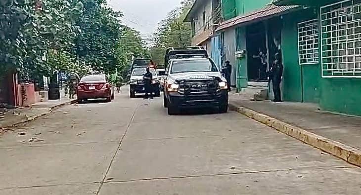 Presunto secuestro desata movilización policiaca en colonia de Tihuatlán