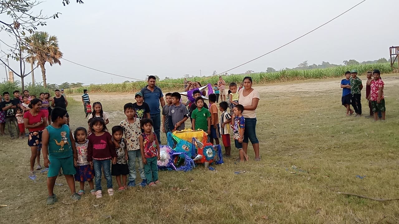 Celebran el Día del Niño en albergues cañero de Carlos A. Carrillo