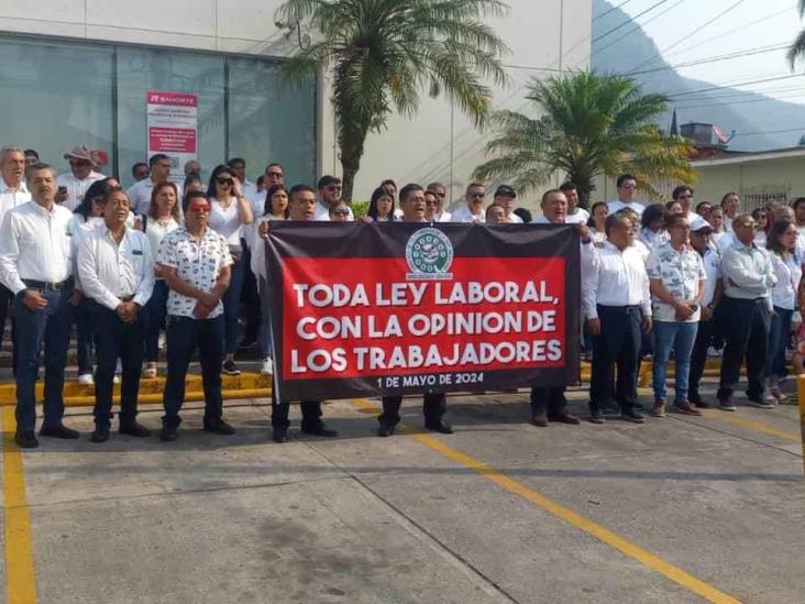 Esto exigen telefonistas de Orizaba en el marco del Día del Trabajo