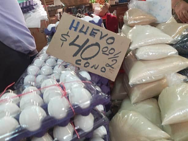 Cono de huevo alcanza hasta los 90 pesos en tiendas de Veracruz