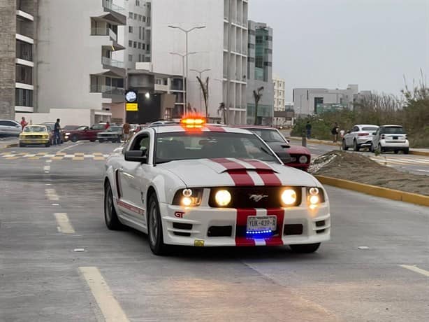 Realizan con éxito la Caravana masiva de autos Mustang en Boca del Río | VIDEO
