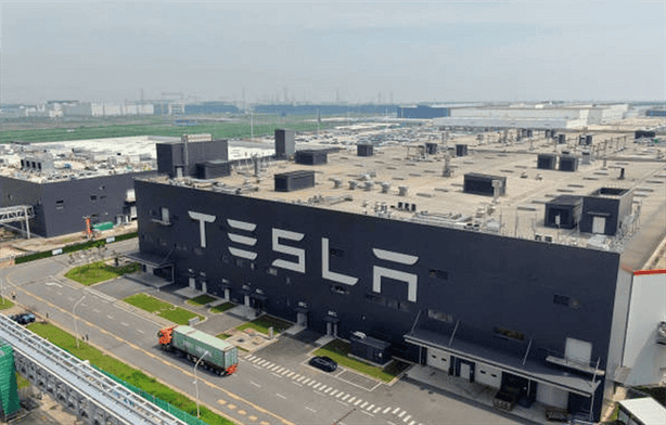 ¿Por qué Tesla retira ofertas de empleo en México?