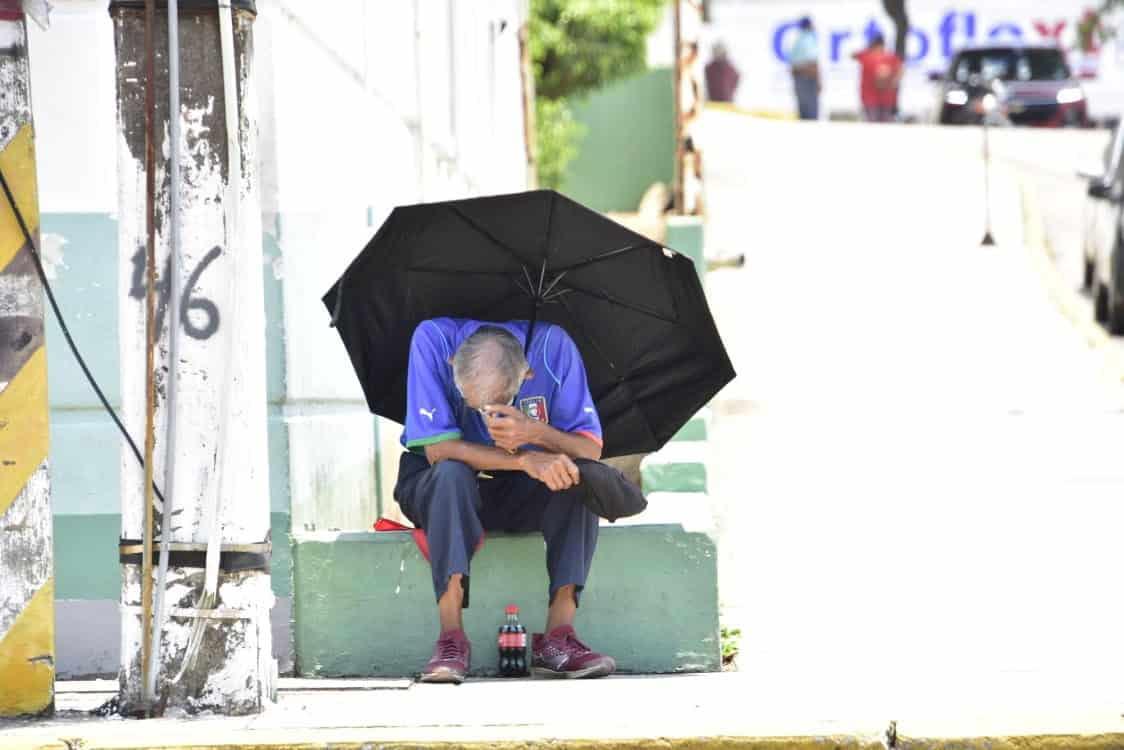 Calor intenso en Coatza por quinto día consecutivo; sensaciones superan los 50°C