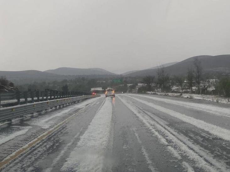 ¡Atento! Granizada provoca tráfico lento en la autopista Orizaba-Puebla