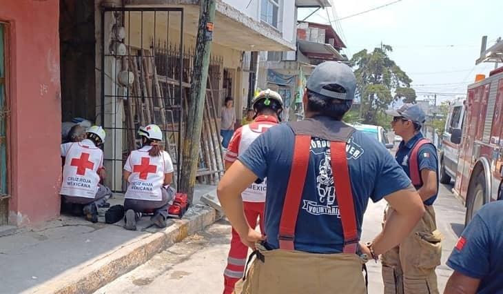 Adulto mayor resulta con graves quemaduras ¡por prender basura en su vivienda!