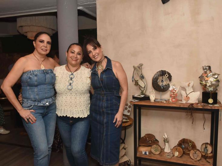 Rosa Aurora Nieto, Paco Gómez Ruiz, así como Karina Alfaro y Noemí Águila presentan obras en cerámica y pintura
