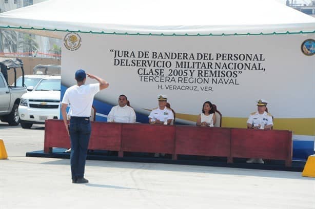Marina en Veracruz realizara jura de bandera de miembros de infantería