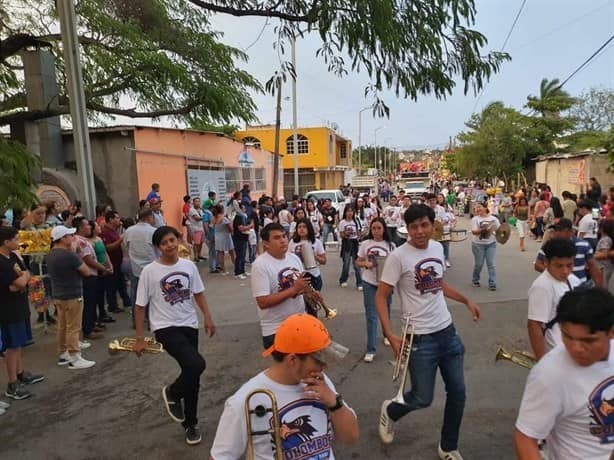 Realizan “Carnavalito En Tu Colonia”, en Veracruz