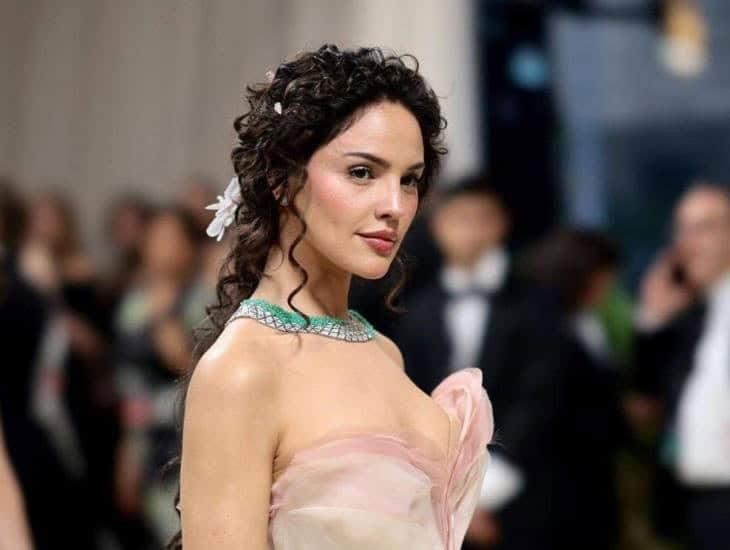 Eiza González, única mexicana en la Met Gala; inspiró su vestido en flor de México