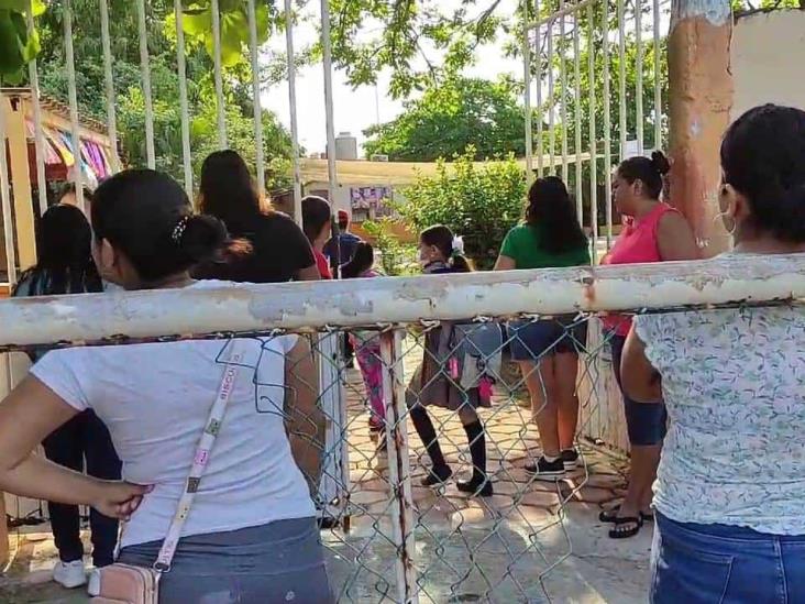 Estas adecuaciones hacen en escuelas de Coatzacoalcos ante ola de calor | VIDEO