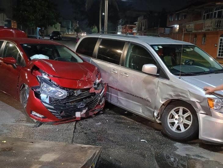 Colisión en colonia María de la Piedad deja daños de más de 100 mil pesos