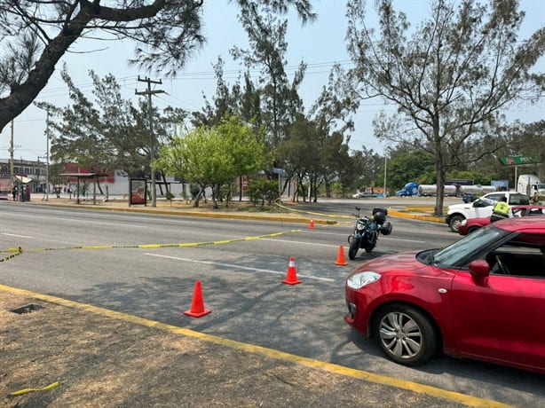 Todo el día estuvo bloqueado Rafael Cuervo por falta de agua en colonias de Veracruz | VIDEO