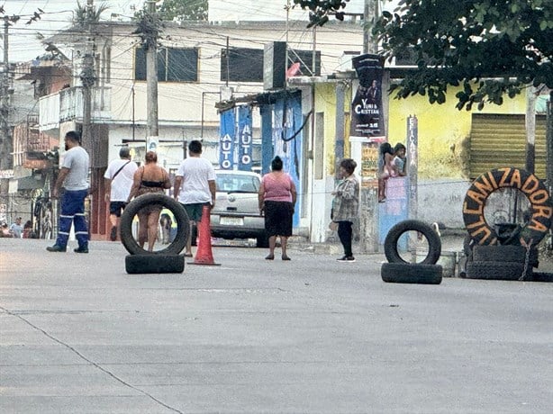 Veracruz es un caos por bloqueos en toda la ciudad; ¡Familias exigen agua! | VIDEO