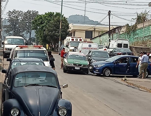 ¡Miércoles de accidentes! Choques ocasionan caos vial en Xalapa