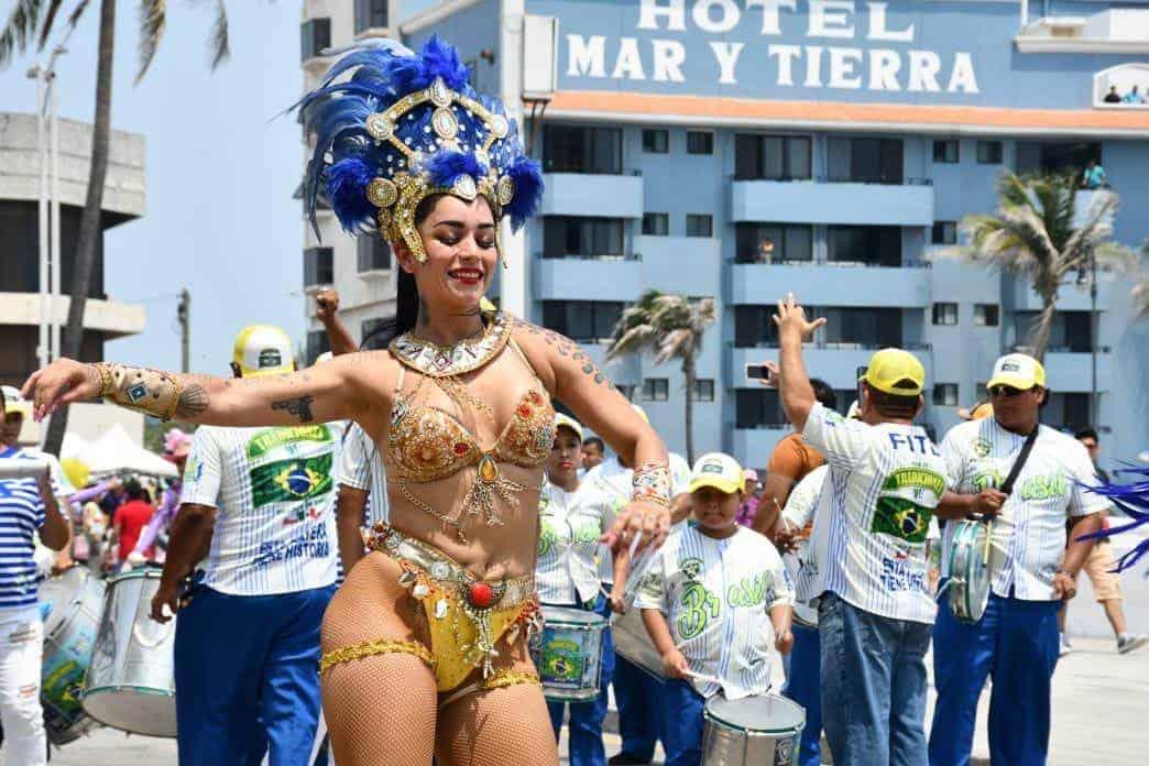 Carnaval de Veracruz 2024 busca voluntarios y redes sociales explotan con burlas