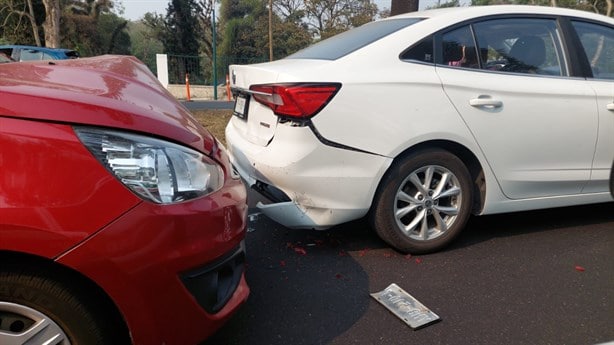 Una lesionada deja choque en Lázaro Cárdenas, en Xalapa