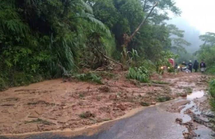 Derrumbes carreteros y deslizamientos, detectados  en análisis de riesgo en Zongolica: PC