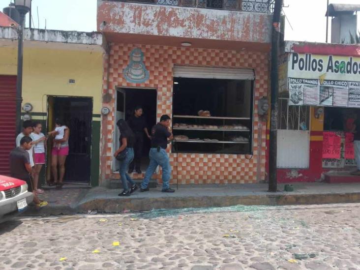 Explosión por acumulación de gas causa alarma en panadería de Xico