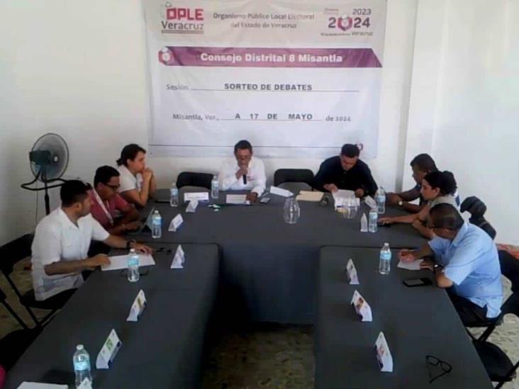 Realizan sorteo de debates en Consejo Distrital 08 de Misantla