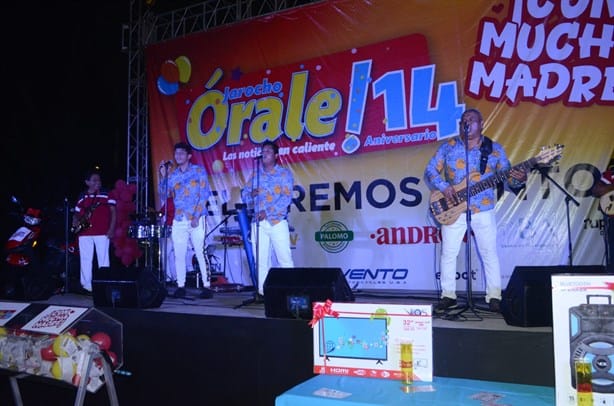 Periódico Órale! Veracruz celebra su 14 aniversario y regala motoneta en gran festejo | VIDEO