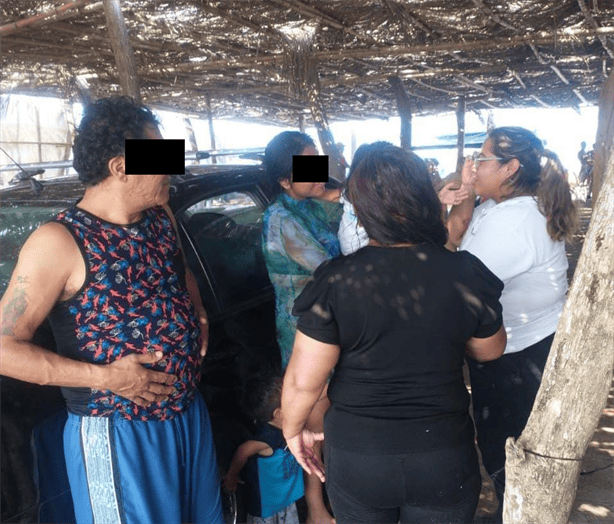 Rescatan a niña deshidratada en auto en Playa de Chachalacas: Madre y abuelo se habían ido a nadar