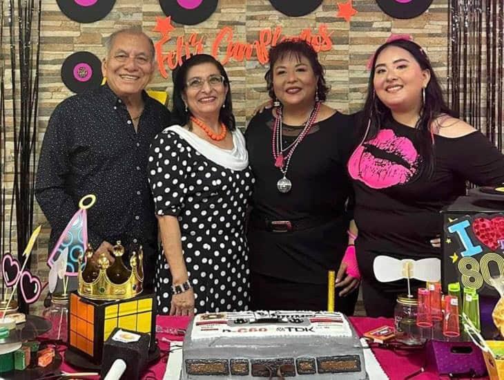 Claudia Enríquez fue festejada en reunión reto