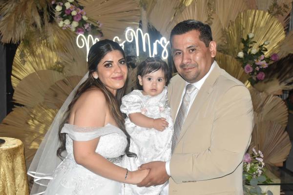 Adiva Hazouri Romero y José Luis Becerra Rodríguez contraen sagrado matrimonio