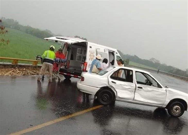 Accidente múltiple deja 4 personas lesionadas en la carretera Córdoba-La Tinaja