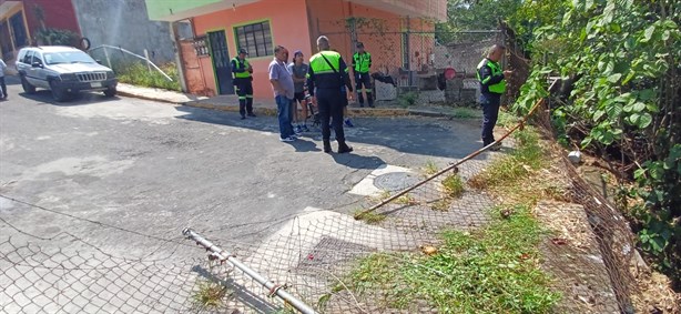 En Córdoba, auto se queda sin frenos y termina en un barranco