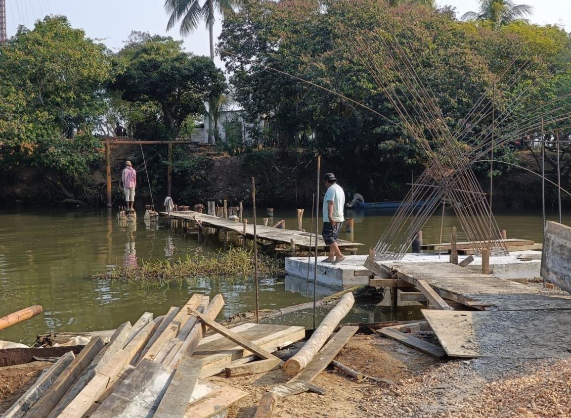 Licitarán segunda etapa de construcción de puente en área rural de Minatitlán 